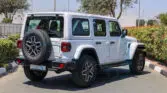 2024 WRANGLER UNLIMITED SAHARA Bright White Black Interior (Winter Package) Page6