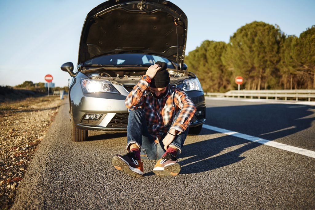 Ways to Charge Your Car Battery Safely