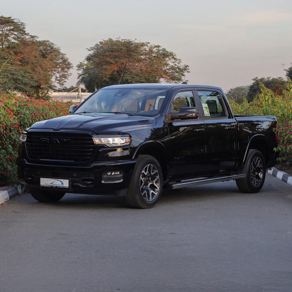 2025 RAM 1500 LARAMIE Diamond Black Night Edition