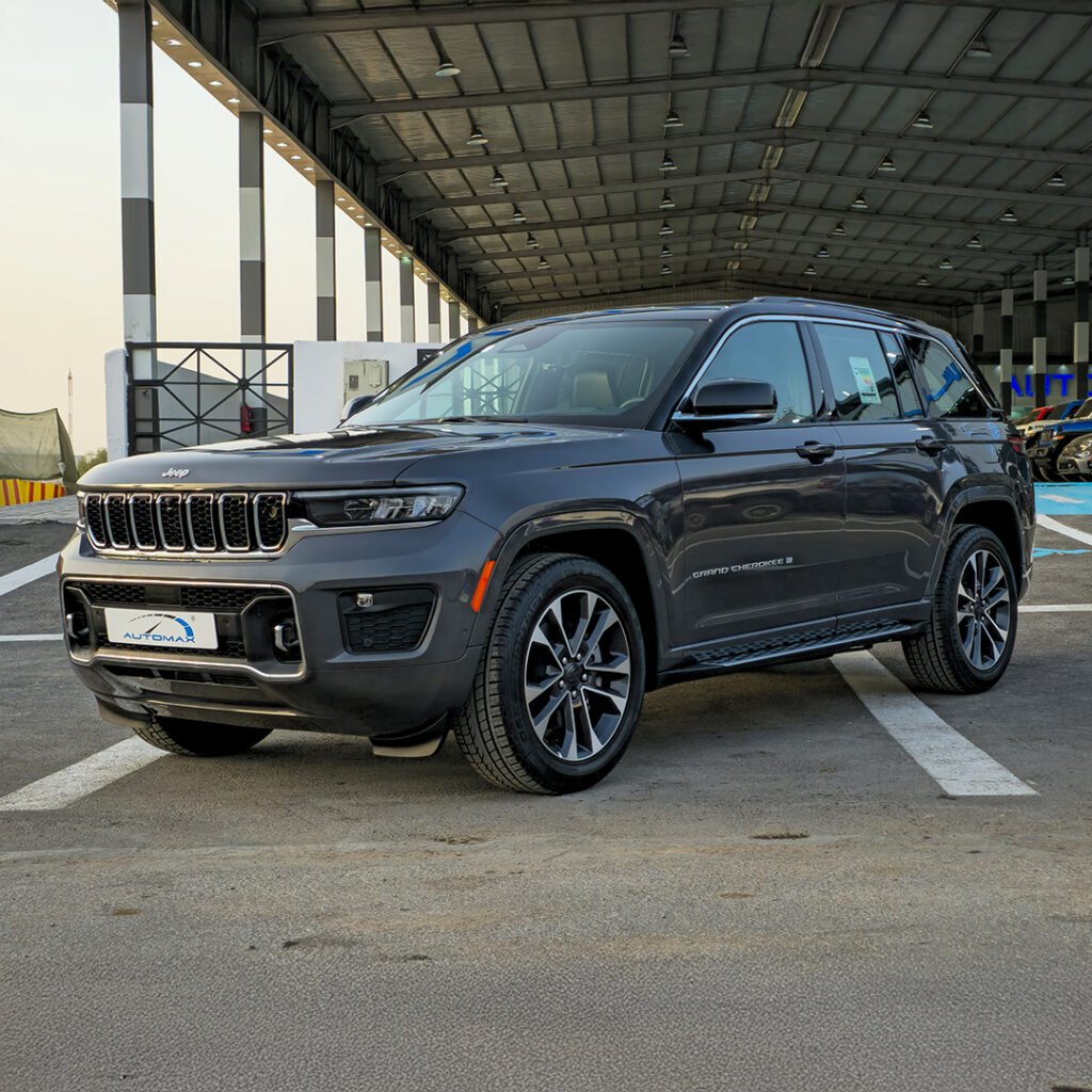 2024 JEEP GRAND CHEROKEE OVERLAND LUXURY Baltic Grey Black Interior (ALPINE Sound System)