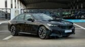 2025 BMW 520i M Black Sapphire Page 3