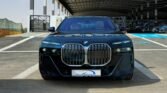 BMW 735i M Carbon Black 2025 Page 2