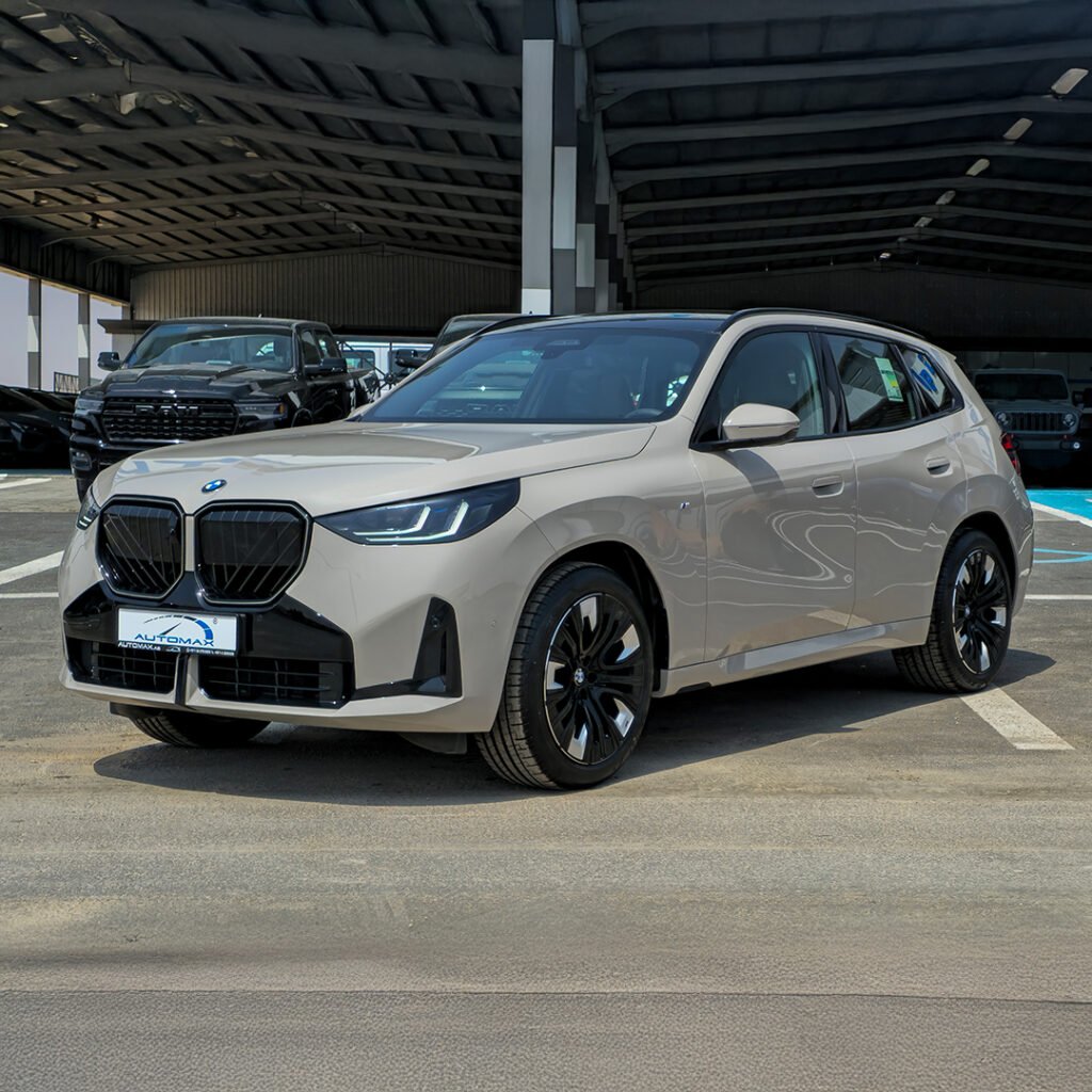 2025 بي إم دبليو X3 XDrive 20 M رمادي كثيف 20 M