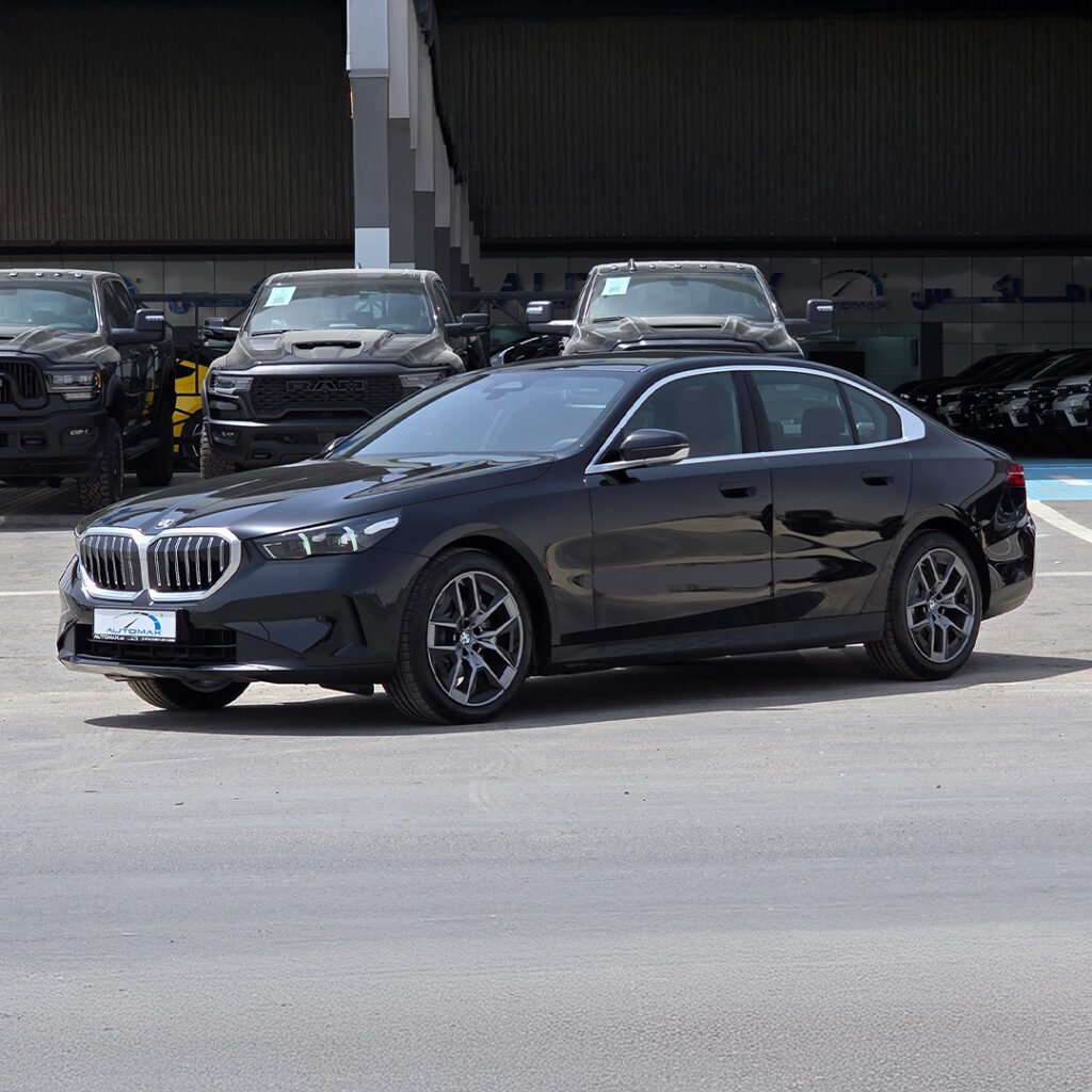 2025 BMW 520i Black Sapphire