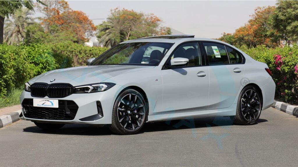 BMW 330i M 2025 Brooklyn Grey Page 1