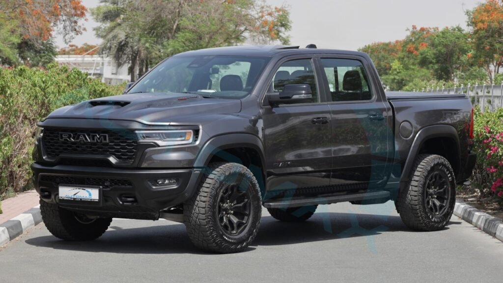 Ram 1500 RHO 2025 Granite Crystal Without Beadlock Page 1
