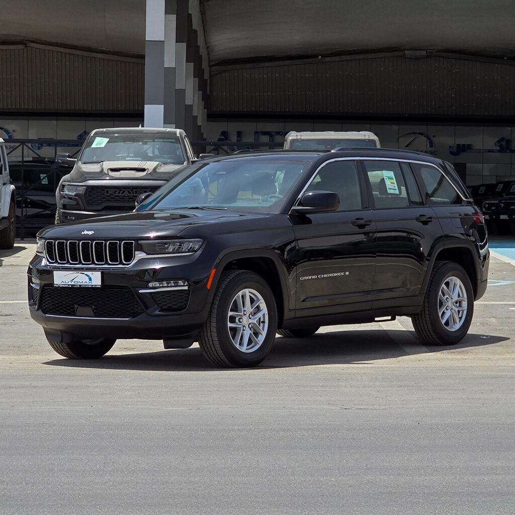 2024 JEEP GRAND CHEROKEE LAREDO Diamond Black