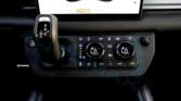 2025 DEFENDER 110 OCTA EDITION ONE 4.4TT V8 Faroe Green Page66