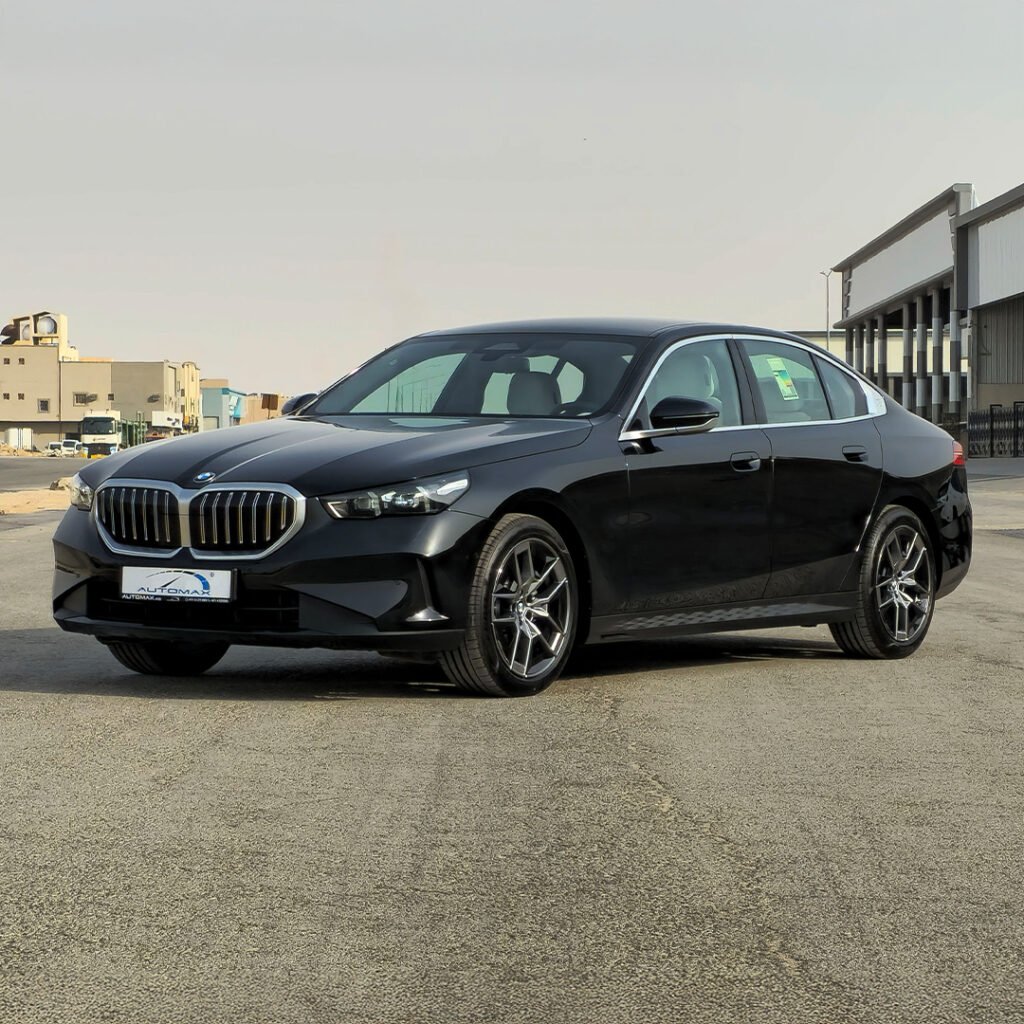 2026 BMW 520i Black Sapphire Beige