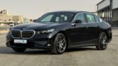 2026 BMW 520i Black Sapphire Beige