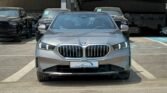 BMW 520i 2025 Oxide Grey Red Page 2