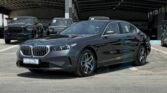 BMW 520i 2026 Sophisto Grey Beige Page 1