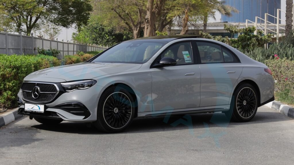 Mercedes Benz E300 2025 Alpine Grey Page 1
