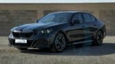 BMW 520i M 2026 Black Sapphire Brown Page 1
