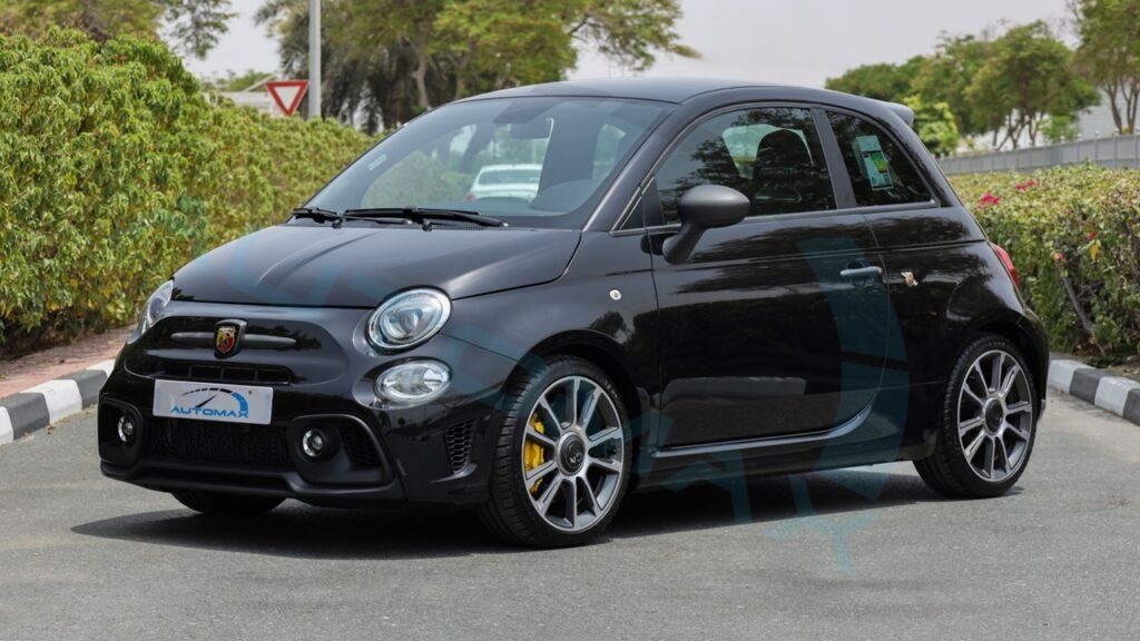 Abarth 695 Turismo 2024 Scorpion Black Page 1