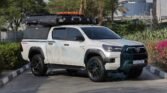 Toyota Hilux Adventure 2024 Platinum White Pearl Page 3