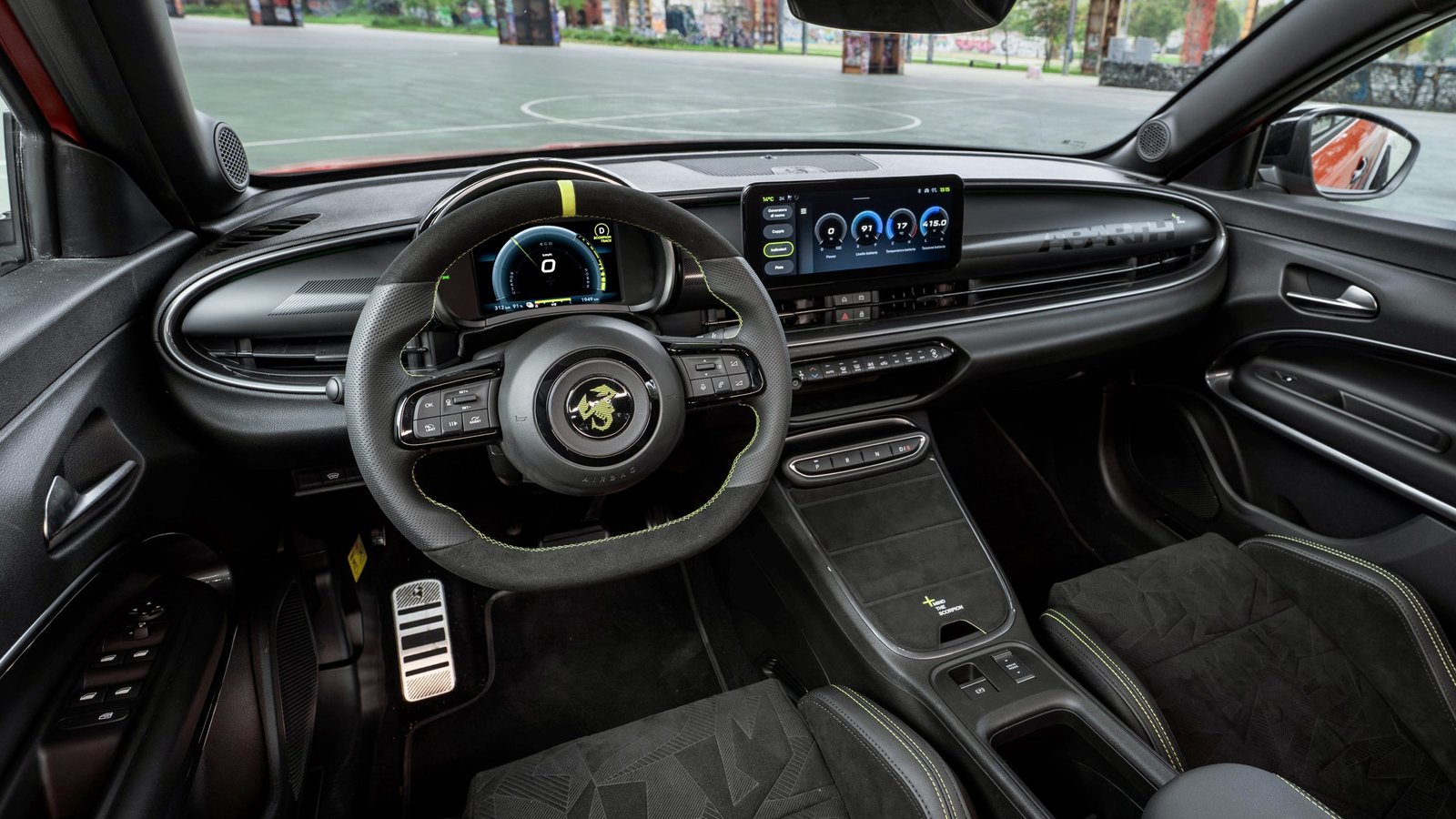 Abarth600eCompetizioneEdizioneMilanoCortina2026 3 scaled