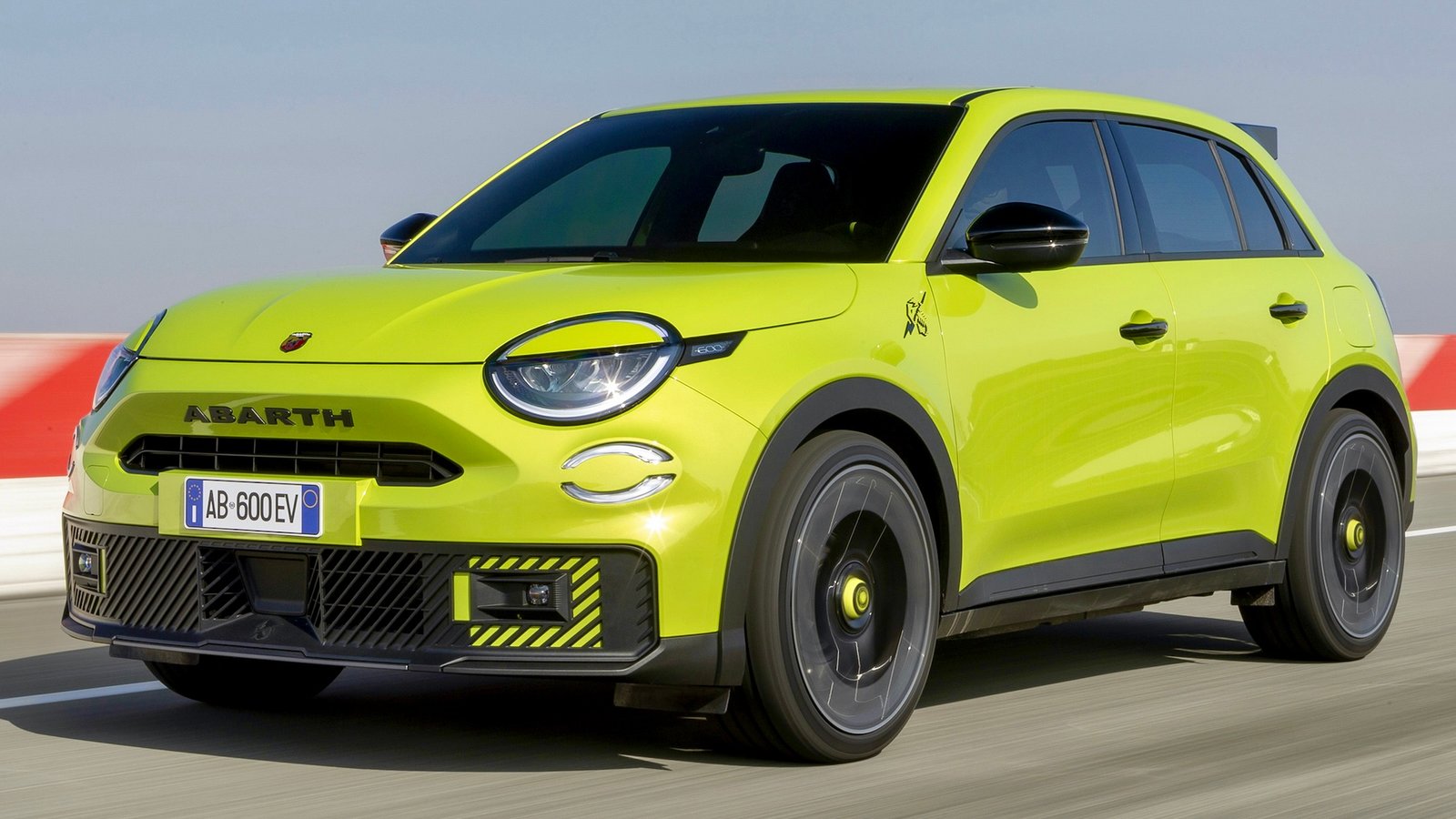 Abarth600eTurismo 2 1