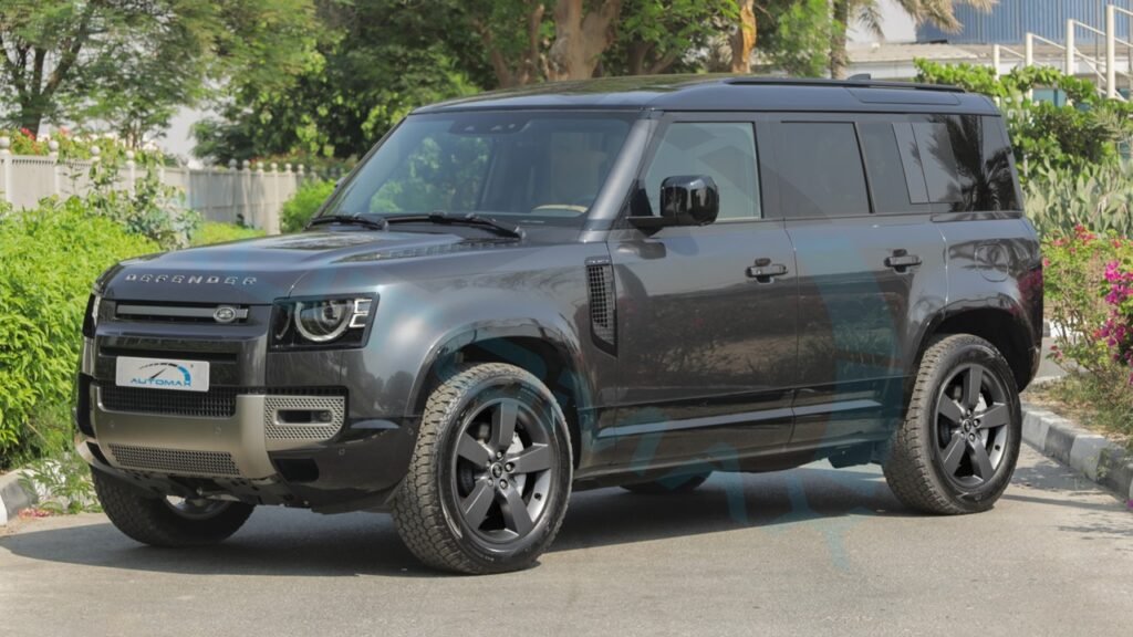 Land Rover Defender 110 X Dynamic SE P400e 2025 Page 1