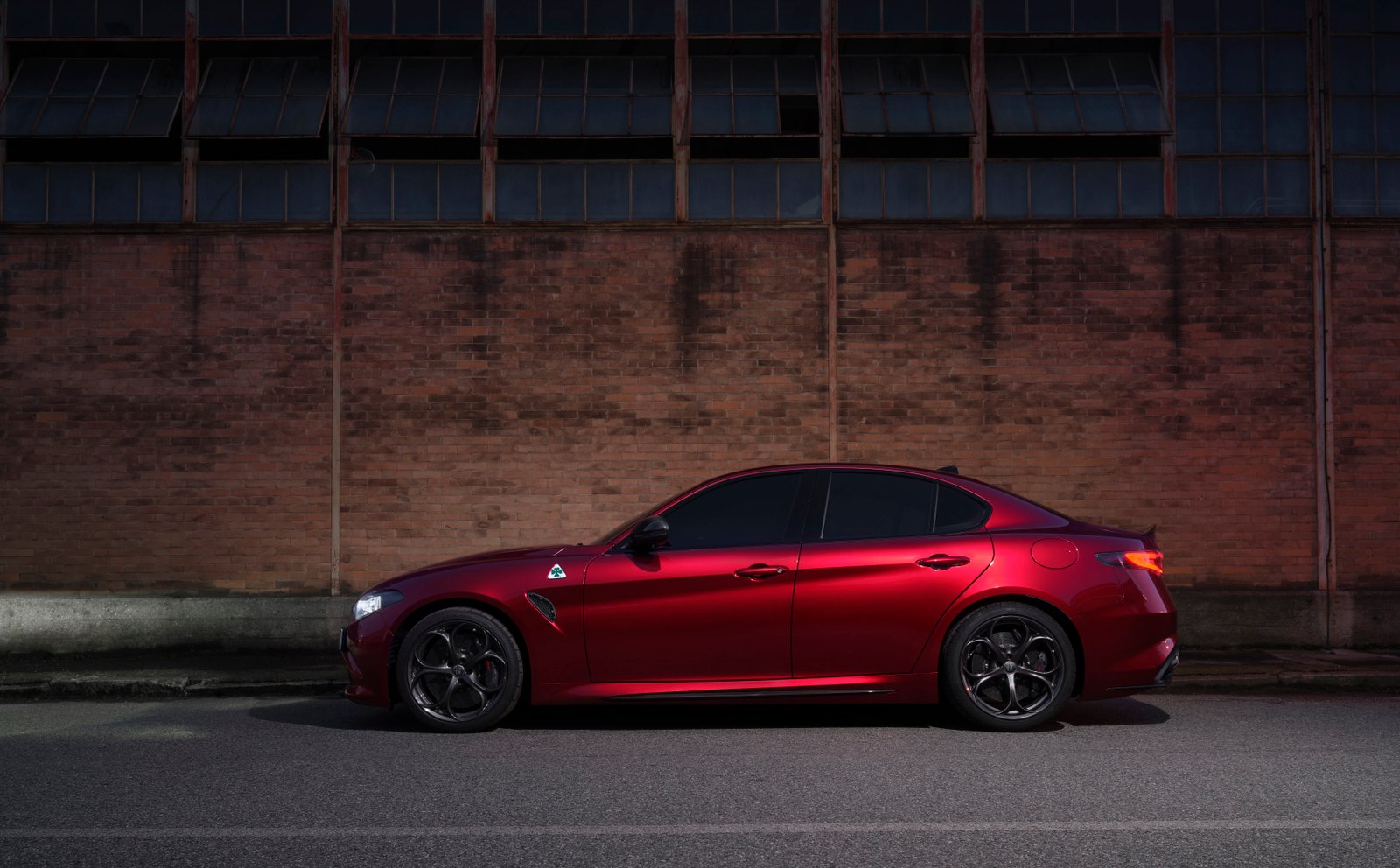 03 GiuliaQuadrifoglioCollezione (1)