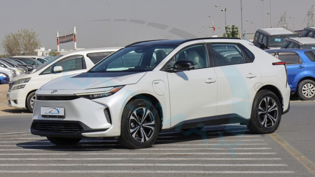 Toyota BZ4X 615 MAX 2024 White Page 2