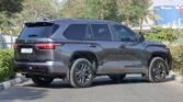 Toyota Sequoia Platinum 2026 Magnetic Grey Page 7