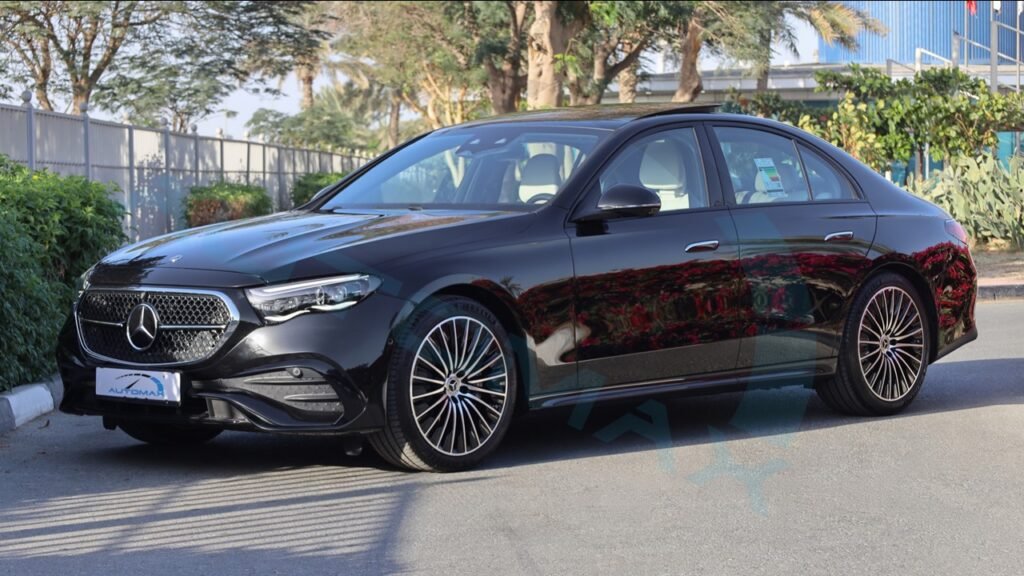 Mercedes Benz E 300 AMG 2026 Obsidian Black Beige Page 2